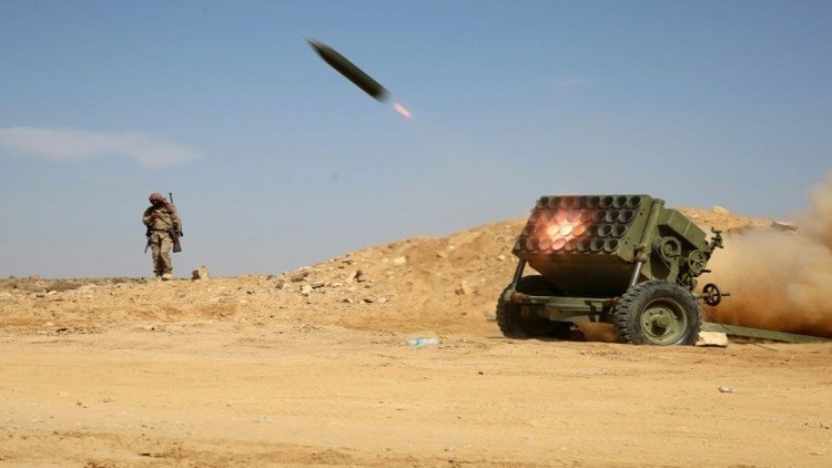 مليشيا الحوثي تستهدف حيا سكنيا بصواريخ الكاتيوشا في حريب مأرب