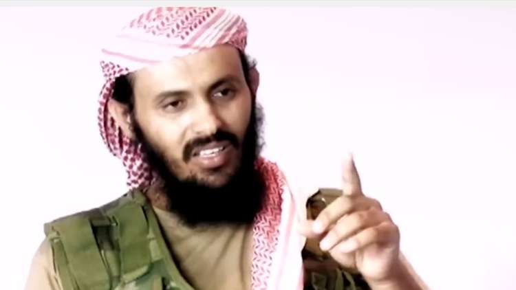 منشورات أمريكية تدعو الأهالي للإبلاغ عن زعيم القاعدة في اليمن‎
