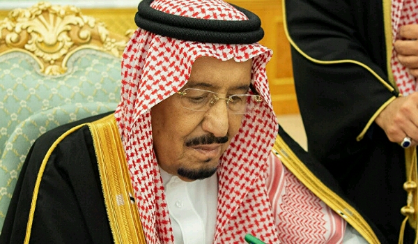 الملك سلمان يرفه مجندي الحوثي