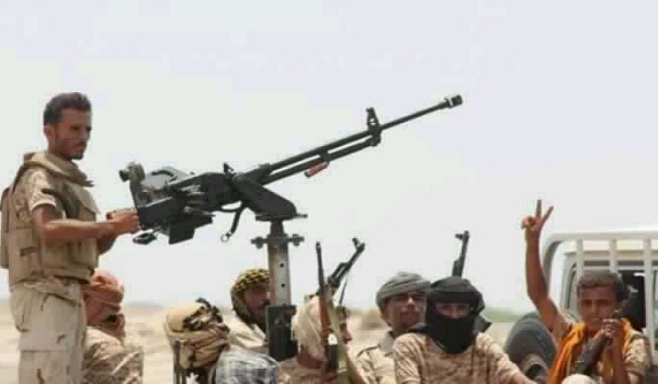 قوات الشرعية تحاصر الحوثيين في «حرض» وتقترب من الالتحام بجبهة «حيران»