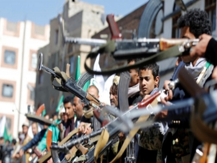 إب.. مواجهات مسلحة جديدة بين الحوثيين تحصد قتلى وجرحى