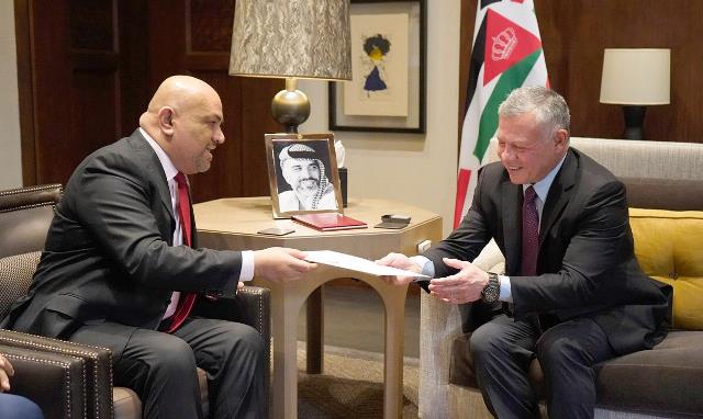 لماذا ابتعث الرئيس هادي وزير خارجيته للأردن ... وماهي الوعود التي قدمها الملك عبدالله  للشرعية