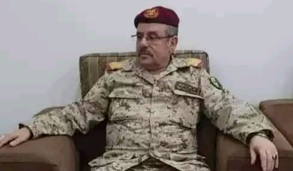 «هادي» يعين رئيسا للاستخبارات العسكرية خلفا لـ«طماح»