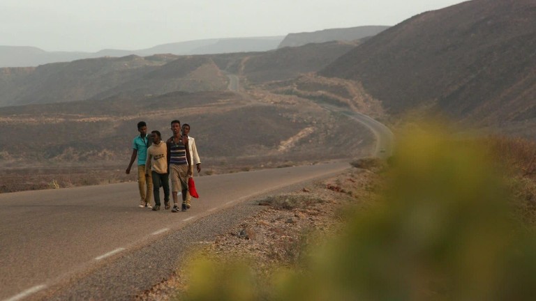 هكذا يخاطر مهاجرون إثيوبيون بالعبور عبر حرب اليمن للوصول إلى السعودية