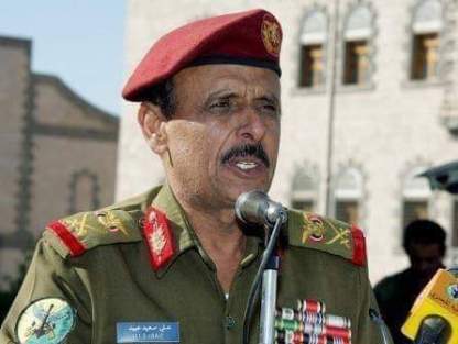 وفاة أحد الرموز القيادية العسكرية الكبيرة في الجيش اليمني والرئاسة والدفاع تنعيان