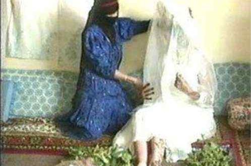 الحوثيون يختطفون عروسا ”هاشمية“ قبلت الزواج من شاب لا ينتمي لسلالتها