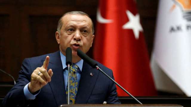 أردوغان يهاجم السيسي وحفتر ويصف الحرب باليمن بالقذرة