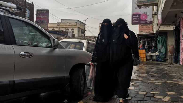 جديد غرائب الحوثي.. قرار مفاجئ وصادم يثير غضب اليمنيات