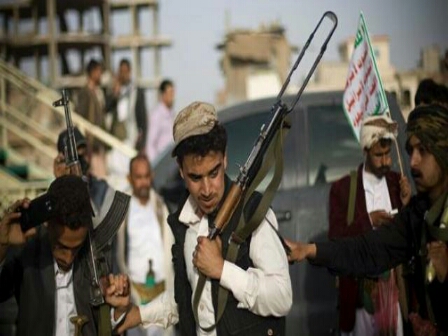 مهزلة انقلابية بعد أيام والحوثي يفتح جبهة مختلفة مع الشرعية