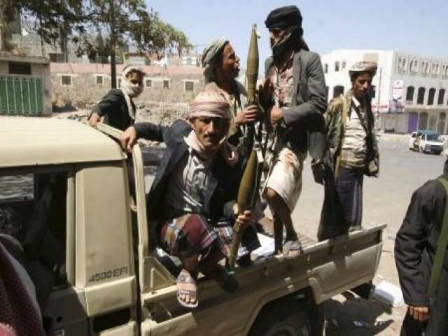 مليشيا الحوثي تحتجز 20 موظفا تابعا للأمم المتحدة