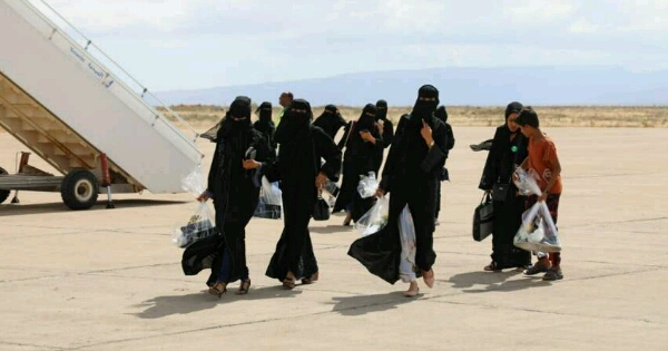 الإمارات تجند النساء في ”سقطرى“..  شاهد صور