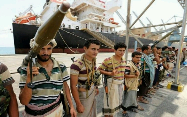إيران تعلن موقفها من انسحاب الحوثيين من موانئ الحديدة