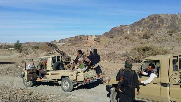 البيضاء.. «الجيش» يشن هجوماً واسعاً على مواقع «الحوثيين» بمديرية الزاهر