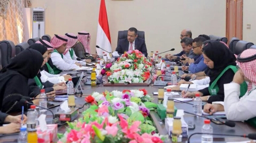 مباحثات يمنية سعودية بعدن .. المملكة تعلن عن مشروعين بدأت بهما في عدن وتكشف عن اولويات وتدخلات عاجلة