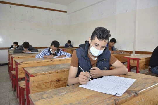 أولياء أمور طلاب في ريمة: الحوثيون ارتكبوا جريمة تربوية بحق ابنائنا وهذا ما حدث في اختبار مادة الرياضيات