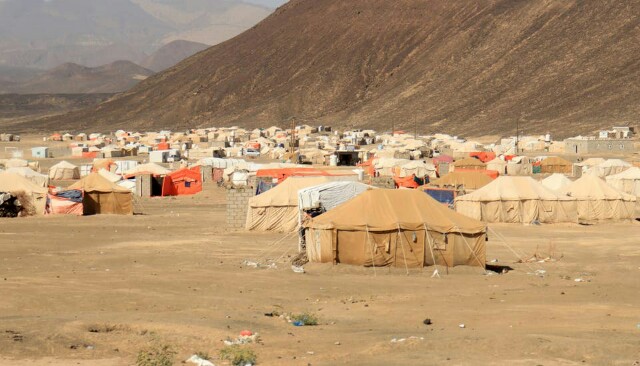 إدارة مخيمات نازحي مارب: أكثر من ثلاثة آلاف أسرة نزحت مجددا منذ فبراير الماضي بسبب تصعيد الحوثيين