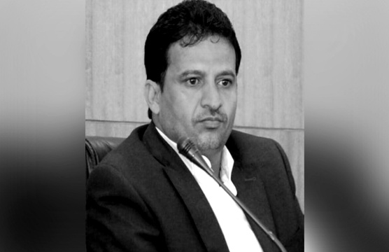 قيادي حوثي يتورط بكذبة كبيرة على شاعر اليمن عبدالله البردوني ويتهرب من الرد