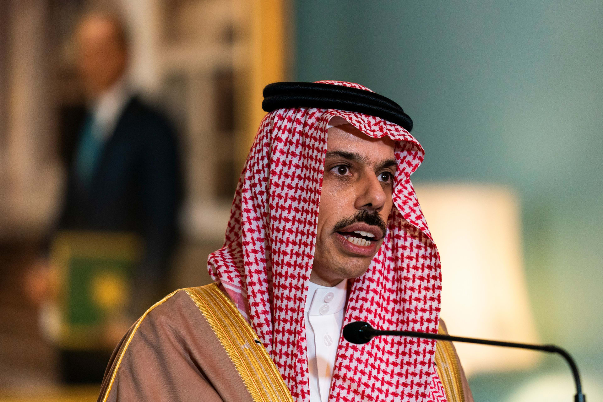 الخارجية السعودية:نؤكد دعمنا الكامل لمجلس القيادة الرئاسي وسنواصل الدعم للشعب اليمني