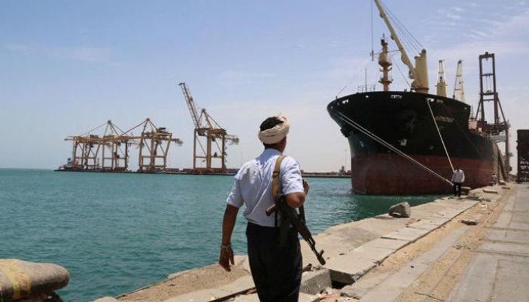 كم عائدات ميناء الحديدة التي تحصل عليها الحوثيون ولم يصرفوا مقابلها أي راتب؟
