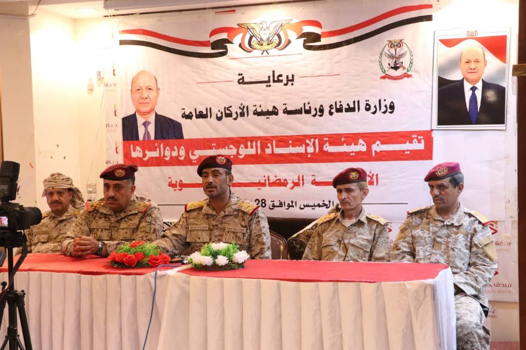 قائد أركان الجيش الوطني يعد بدخول صنعاء «سلماً أو حربا» ويتحدث عن «تجارب ماضية مريرة»