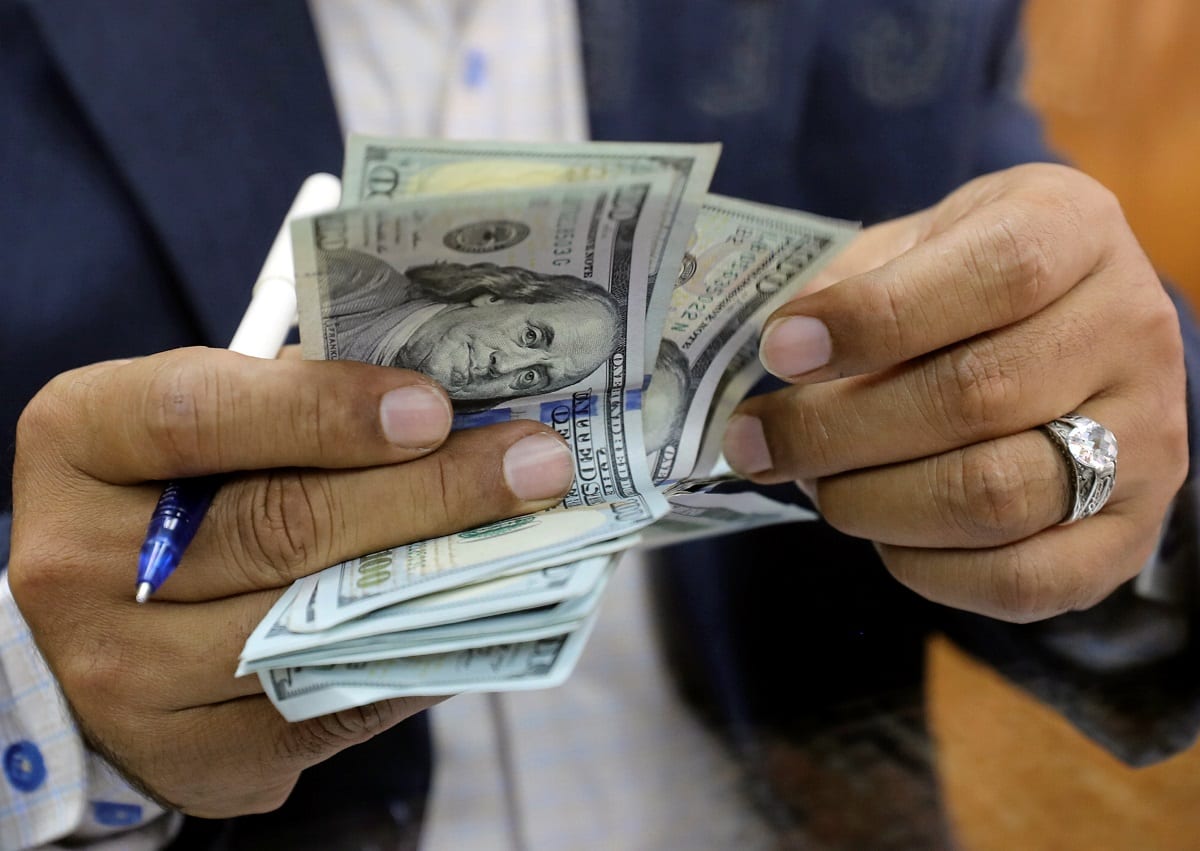 تعرّف على أسعار صرف الدولار والريال السعودي أمام الريال اليمني اليوم السبت في عدن وصنعاء