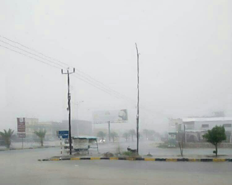 المحافظات والمناطق المتوقع أن تشهد هطول مزيد من الأمطار الرعدية خلال الساعات القادمة بحسب الأرصاد اليمنية