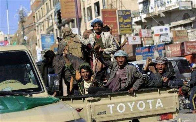 مليشيات الحوثي تطرد صحفي من منزله بصنعاء