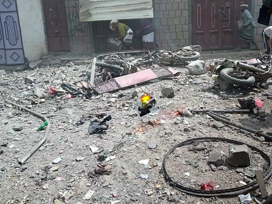 نحو 30 قتيل ومصاب في انفجار مخزن سلاح جنوب اليمن