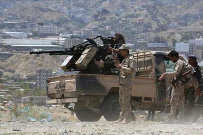 مليشيات الحوثي تشن عملية هجومية واسعة شرقي تعز