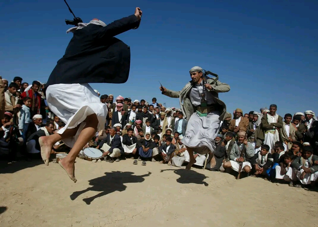 البرَع: الرقصة الأكثر شعبية في اليمن وتراجع حضورها في المناسبات
