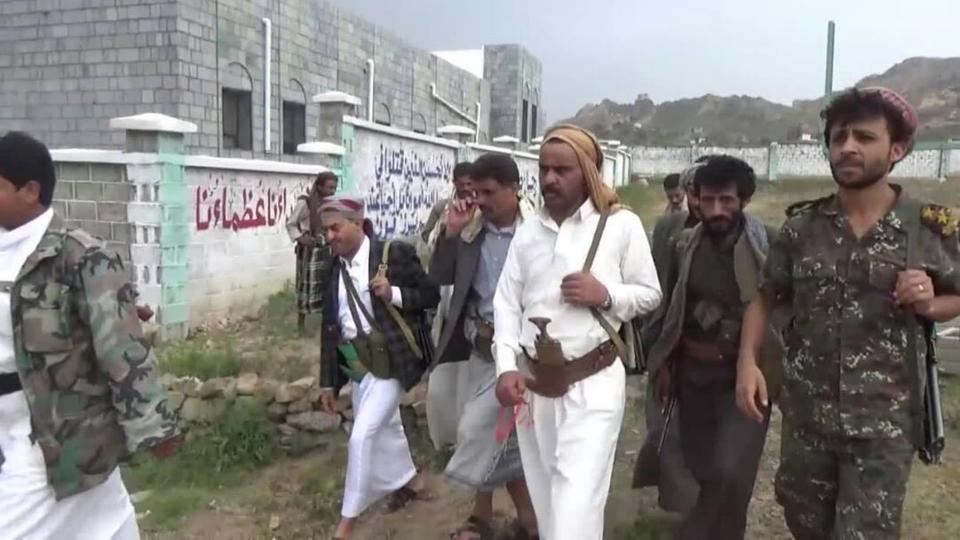 اندلاع مواجهات عنيفة بين قيادات حوثية بارزة في مديرية أرحب شمالي صنعاء