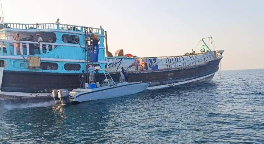 كميات هائلة من المخدرات على  متن  سفينة إيرانية كانت في طريقها للحوثيين تقع في يد أجهزة  الأمن