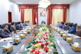 الحكومة اليمنية  تنتقد صمت وكالات الإغاثة الإنسانية إزاء عراقيل الحوثي