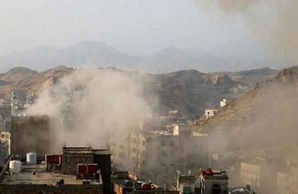 مليشيات الحوثي تشن هجوماُ بمختلف أنواع الأسلحة على مواقع غربي تعز والجيش يكشف تفاصيل