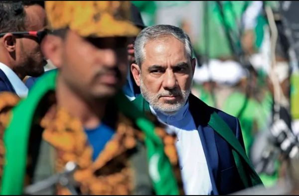 ليس كورونا.. السفارة الإيرانية في صنعاء تكشف لأول مرة ملابسات مصرع «حسن إيرلو» ومهمته الحقيقة في اليمن