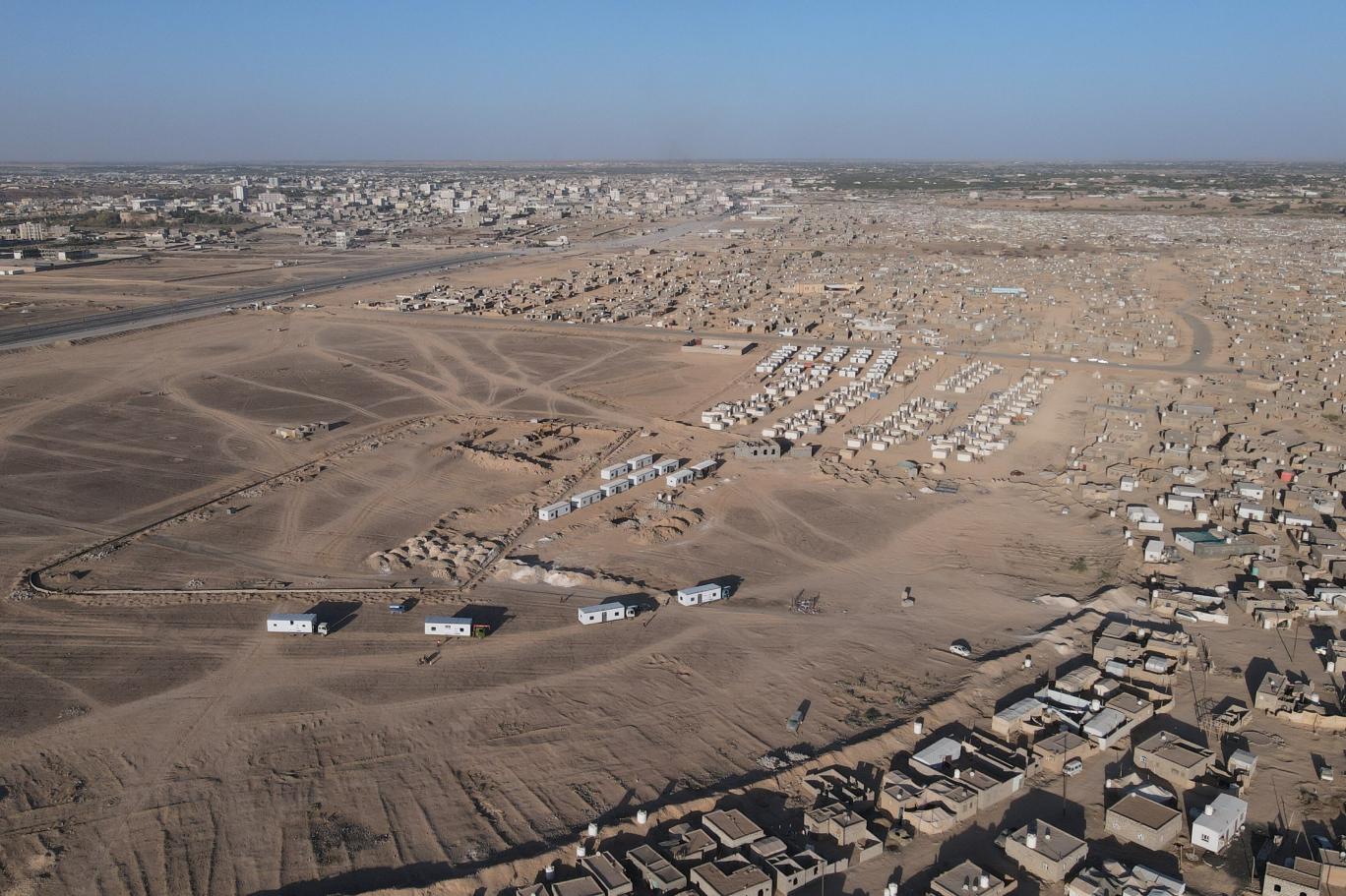 تحذيرات من كارثة إنسانية وشيكة تطال مخيمات النازحين في مأرب
