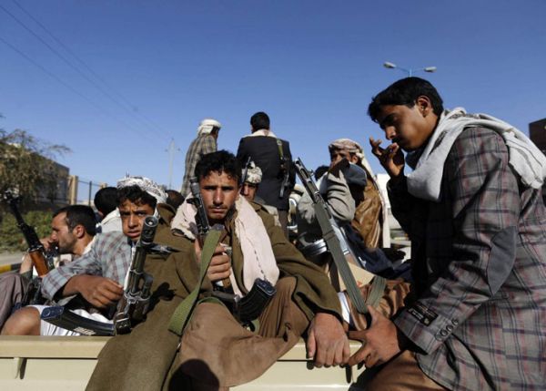 مليشيا الحوثي تواصل عمليات اختطاف  الصحفيين والنشطاء في مناطق سيطرتها والشرعية تدين