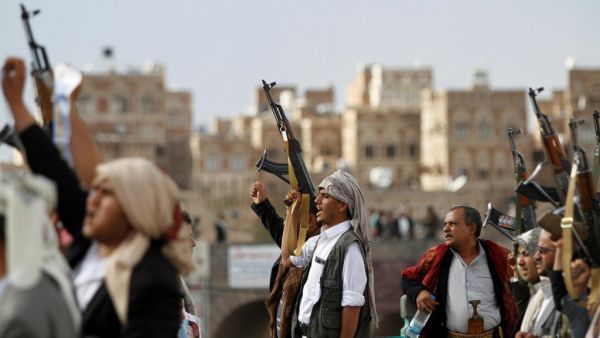 أول بوادر اعلان اتفاق الهدنة في اليمن.. وفد عماني يصل صنعاء