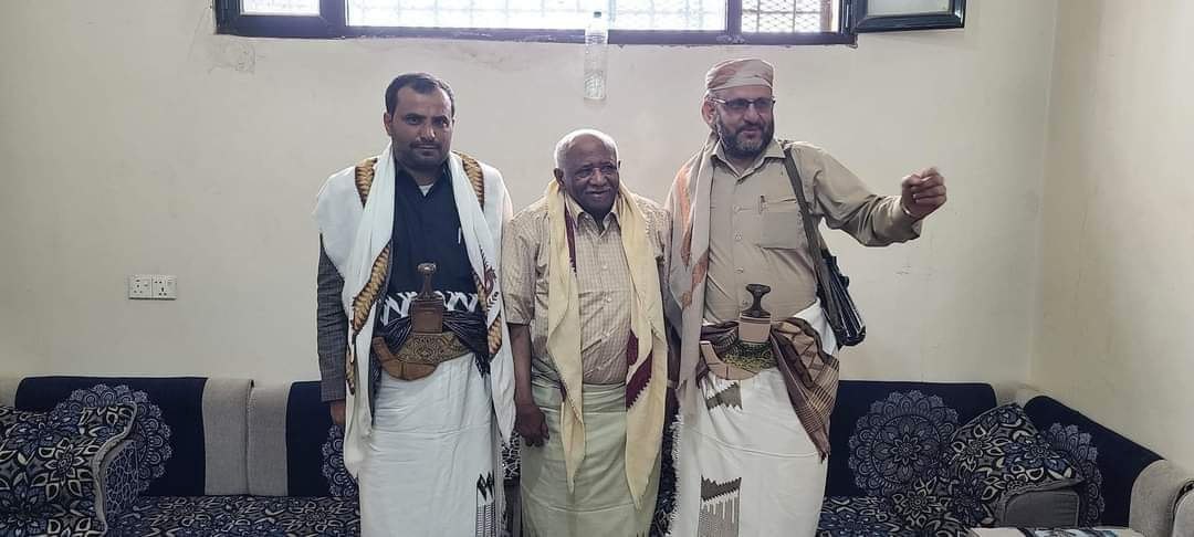 أول ظهور للواء فيصل رجب بعد 8 سنوات من الاسر في سجون الحوثي