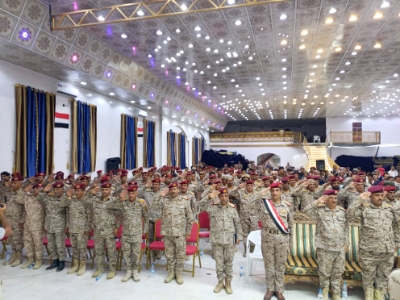دائرة التوجيه المعنوي تنظم حفلاً خطابياً وفنياً بمناسبة العيد الوطني الـ33 للجمهورية اليمنية