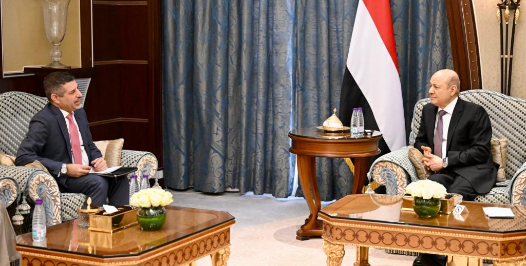 الرئيس العليمي ينتقد تعاطي المجتمع الدولي مع ازمة اليمن ويؤكد للسفير الأميركي بأن الوقت قد حان