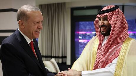 عاجل: بيان سعودي تركي في ختام زيارة اردوغان الى السعودية وهذا ما تضمنه بشأن اليمن