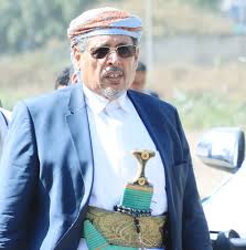 أهوال الحوثيين.. قيادي حوثي يعلن البراءة من نجله والسبب..