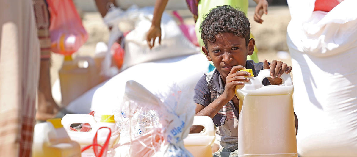 دعا إلى تحرك عالمي عاجل..برنامج "الغذاء العالمي" يحدد موعد إيقاف المساعدات الغذائية والنقدية في اليمن