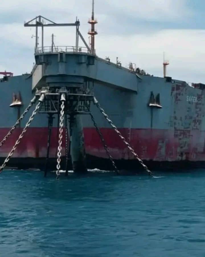 الأمم المتحدة تعلن مغادرة فريق الإنقاذ لموقع “صافر” دون سحب السفينة المتهالكة