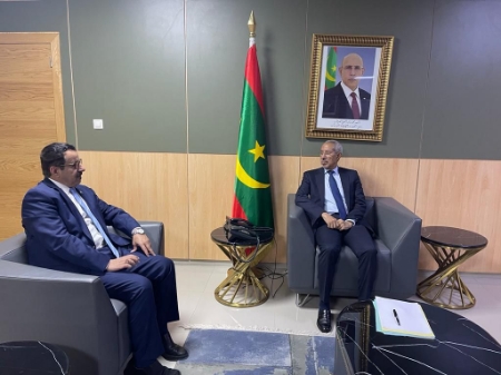 العرادة يبحث مع وزير الدفاع الموريتاني تعزيز التعاون في مجال الدفاع
