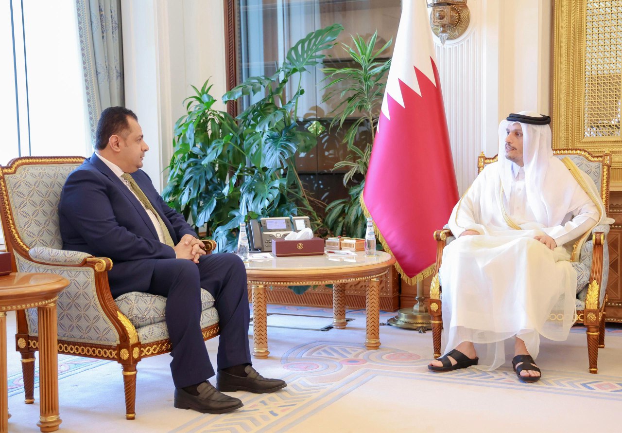 رئيس حكومة اليمن في الدوحة ونظيره القطري يؤكد على موقف دائم لبلاده تجاه اليمن