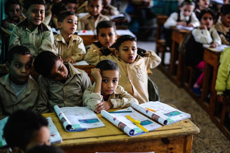 مليشيا الحوثي  تعيق العملية التعليمية ودور المعلمين في الحديدة