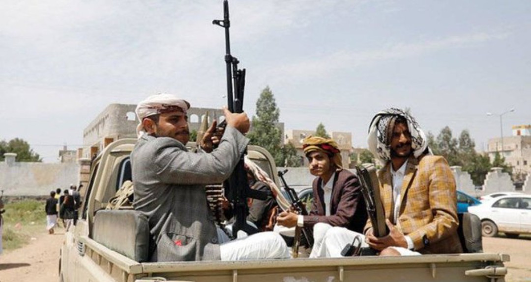 الحكومة اليمنية تدين نهب مليشيا الحوثي لممتلكات اسرة العميد حميد القشيبي