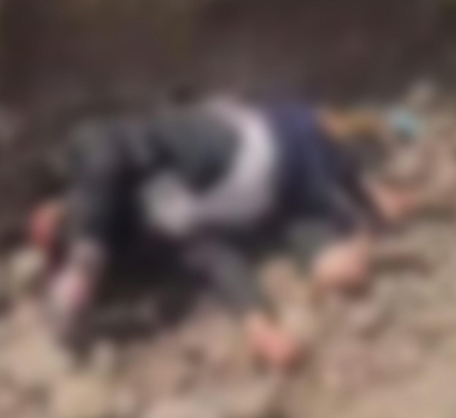 مشرفيين حوثيين يقتلون مواطن ويصبون مادة الاسيت الخام على جسدة في ذمار